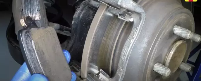 Ford s max front brake clearance disc replacement